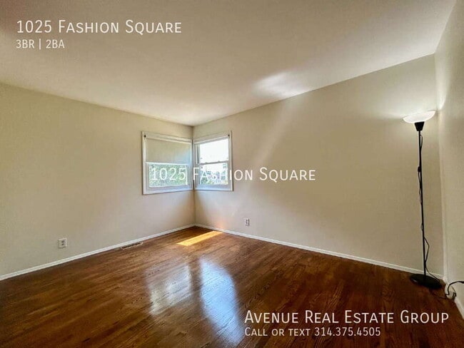 Building Photo - 1025 Fashion Square