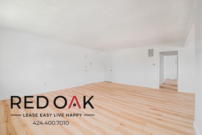 Building Photo - 401 Raymond Ave