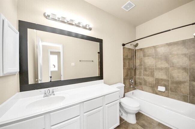 Building Photo - 18611 Tanglerose Ct