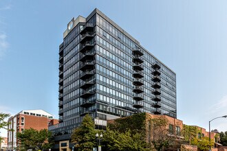 Building Photo - 1309 N Wells St