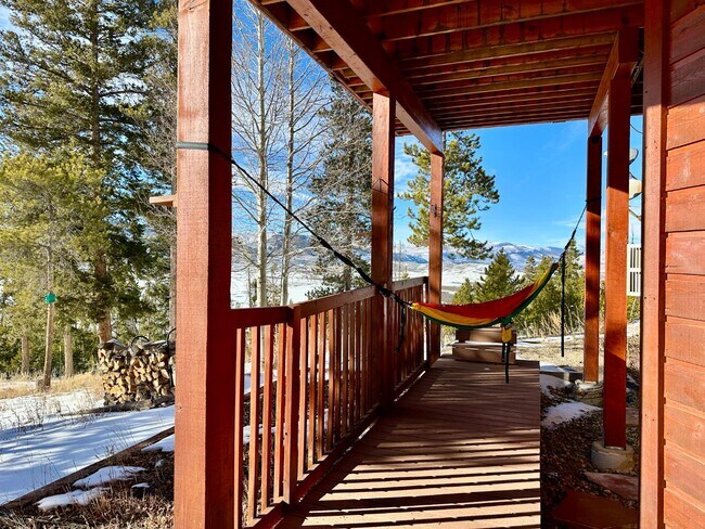 Building Photo - 33 Timberline Dr