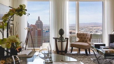Building Photo - BEAUTIFUL WALDORF ASTORIA UNIT ON THE 34TH FLOOR!
