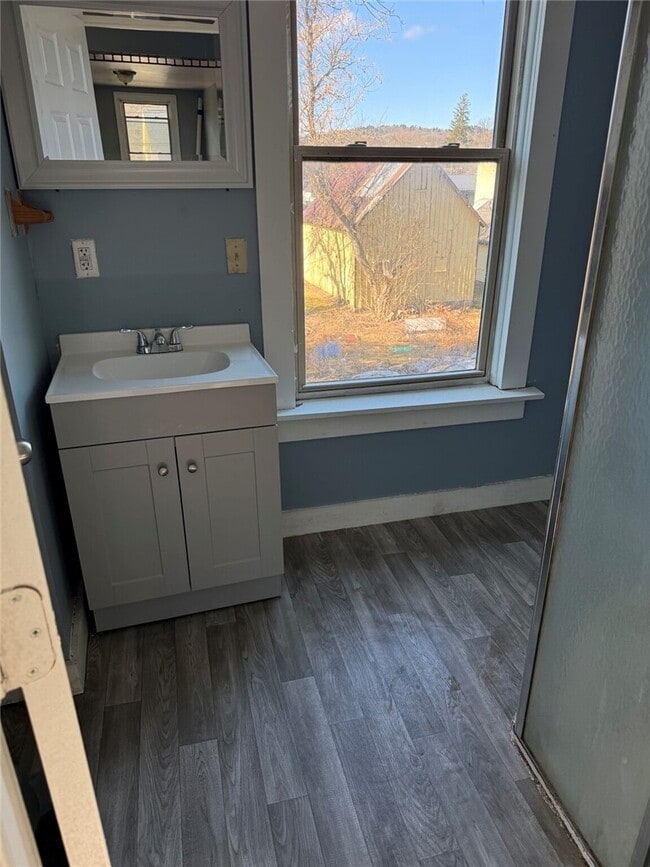 Building Photo - 8 Greene St