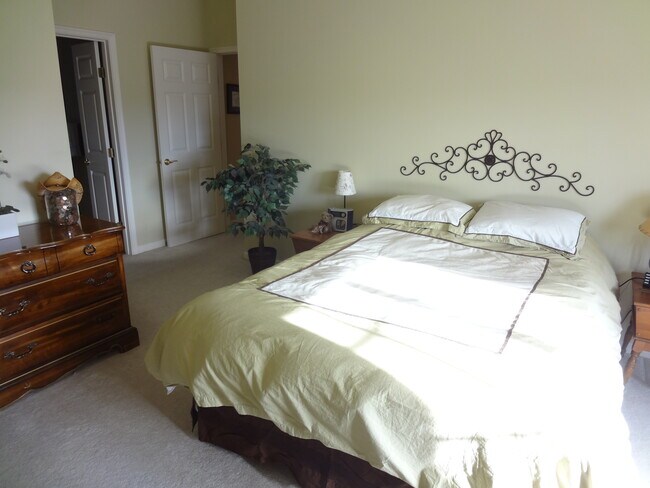 Master - 2275 Pinnacle Ct