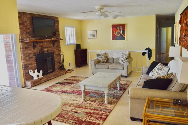 Building Photo - 4622 Whiskey Rd