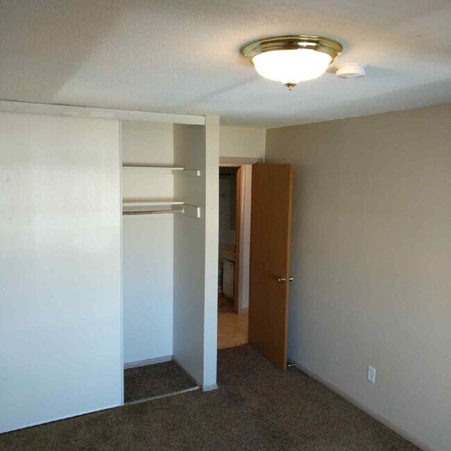 Building Photo - 8304 Zane Ave N