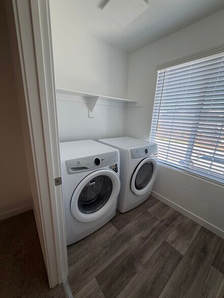Building Photo - 1628 Atlantica Dr S