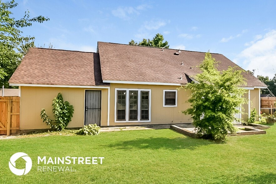 Building Photo - 4176 Runningbrook Cir