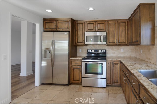 Building Photo - 2119 Calle Ola Verde