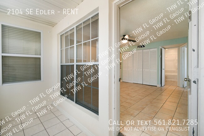 Building Photo - 2104 SE Edler Dr