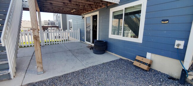 Building Photo - 9337 N Tampa Dr
