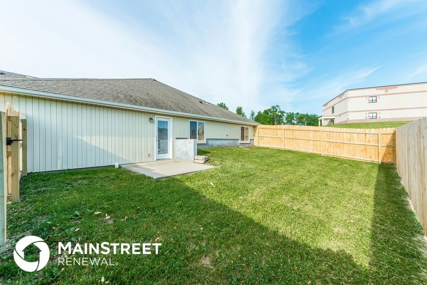 Building Photo - 207 Palmer Ct