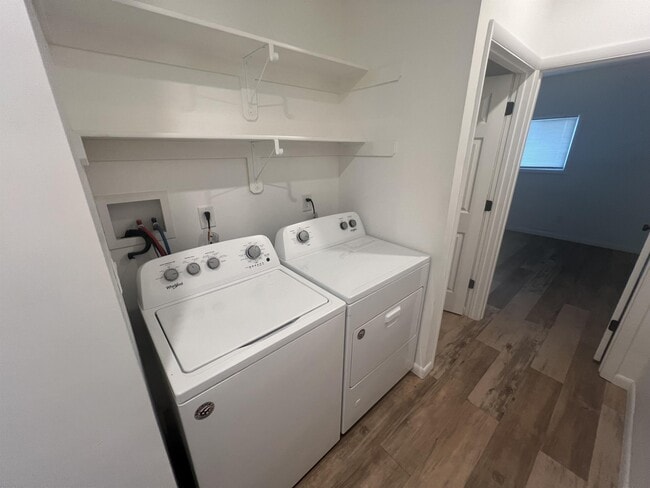 Building Photo - 151 Northside Dr