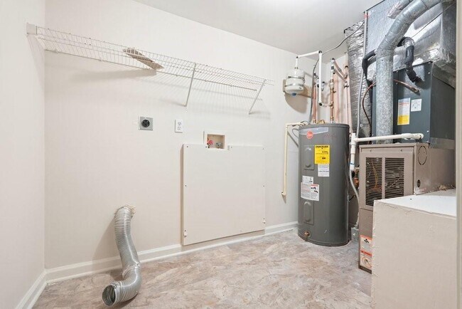 Building Photo - 4848 Odessa W Inlet NW