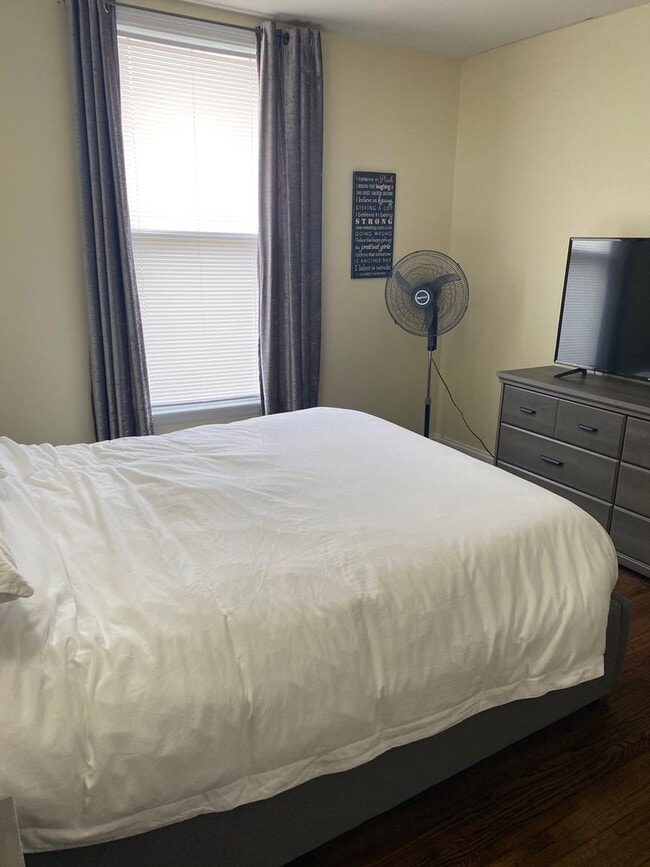 Building Photo - 246 White Bridge Pike