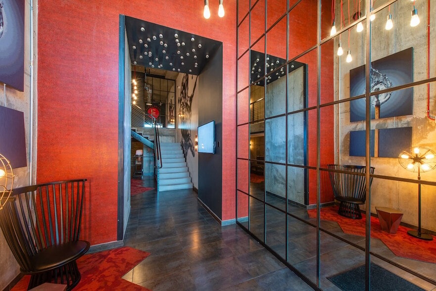 Interior Photo - Fahrenheit Apartments