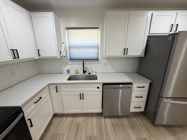 Building Photo - 4502 Jordan Ave