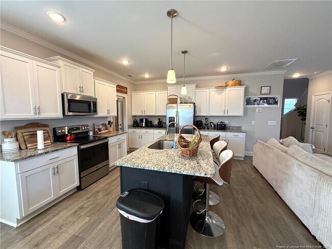 Building Photo - 2150 Stonewash Dr