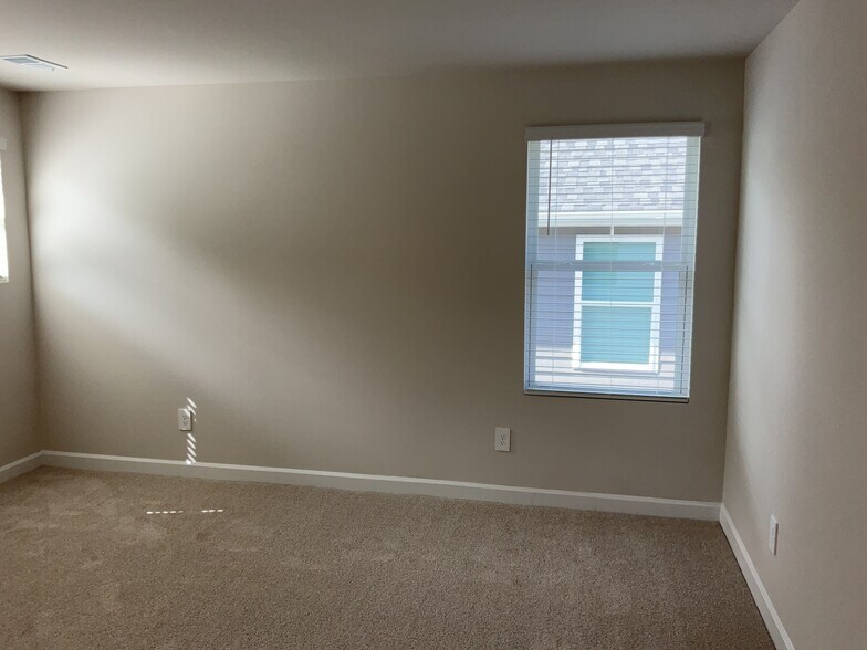 Building Photo - 521 Crowder Pl