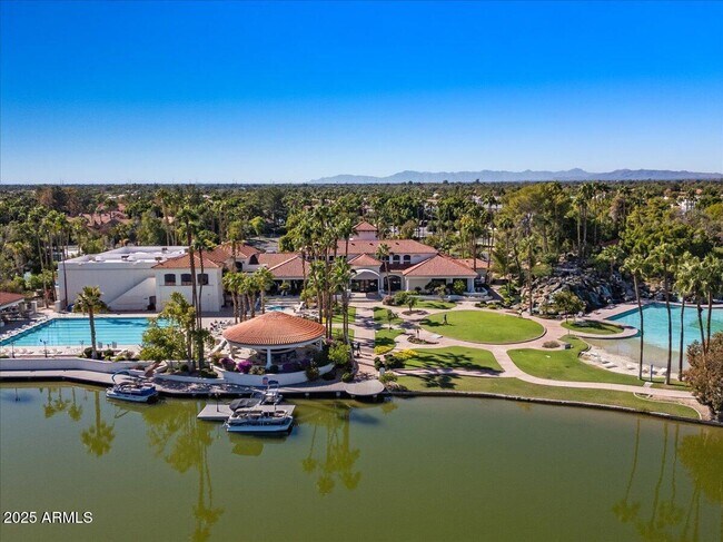 Building Photo - 1414 N Palmsprings Dr