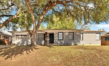 Building Photo - 6833 Norma St