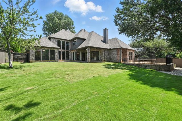 Building Photo - 350 Silverwood Cir