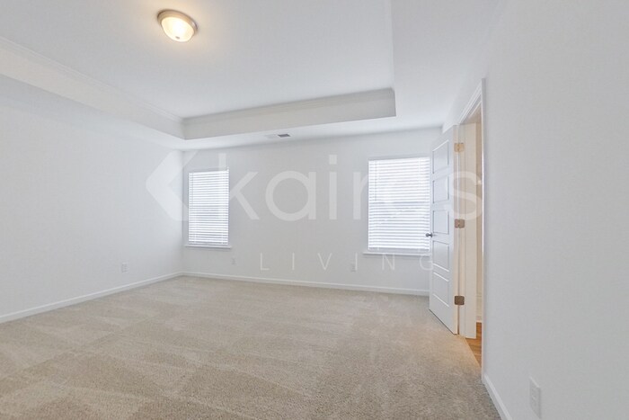 Building Photo - 105 Silver Maple Ln