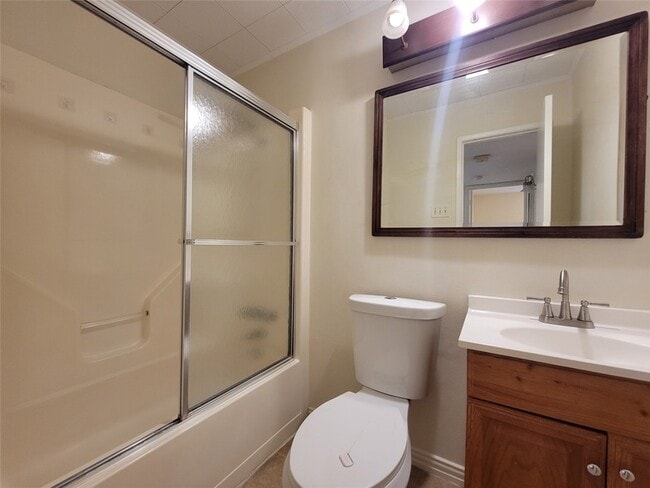 Building Photo - 3014 Flagstone Dr