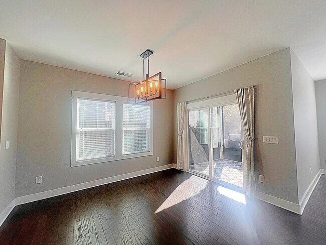 Building Photo - 213 Bank Swallow Wy