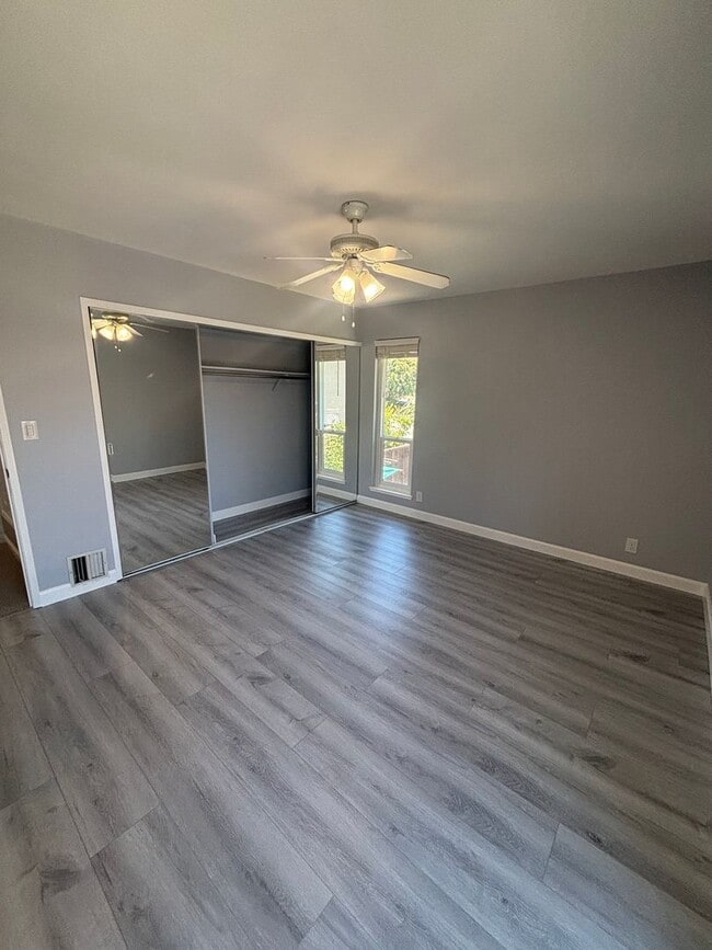 Building Photo - Completely Remodeled 3-Bedroom Beauty in P...