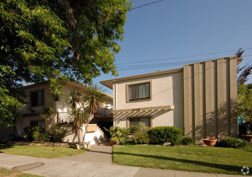 Primary Photo - 1418 Magnolia St