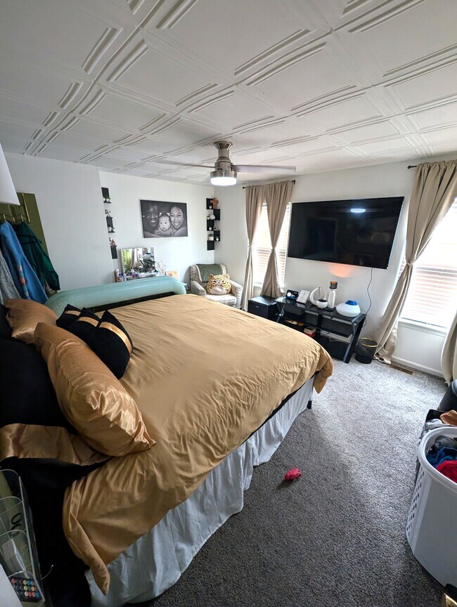 Building Photo - 52 Buxton Ave