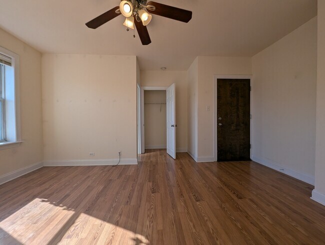 Building Photo - 2600 N Kimball Ave