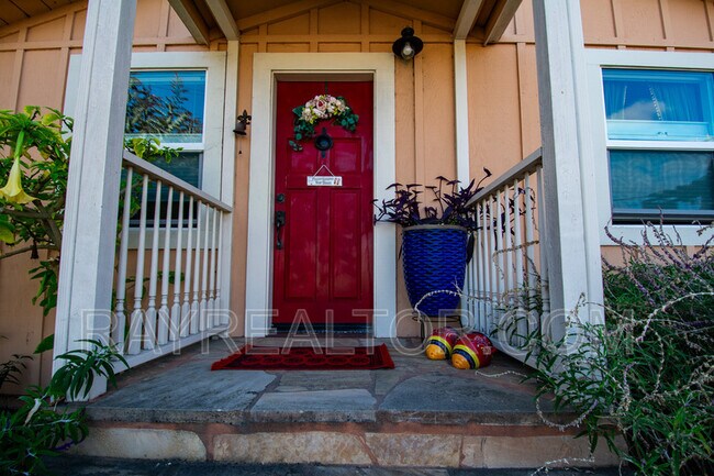Primary Photo - 40 Encina Ave