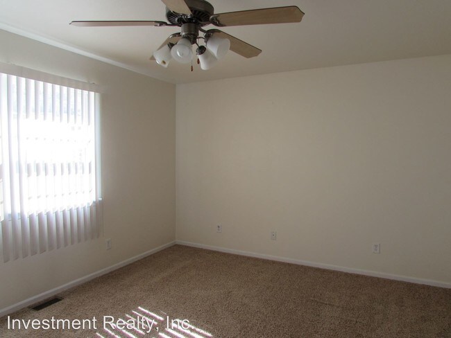 Building Photo - 3 br, 2 bath House - 101 Valley Way Dr.