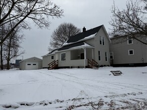 Building Photo - 240 Arch St