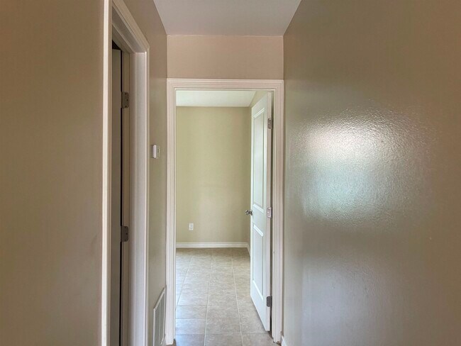 Building Photo - 4018 San Agustin Ave