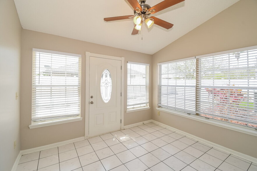 Building Photo - 3087 Golden Pond Blvd