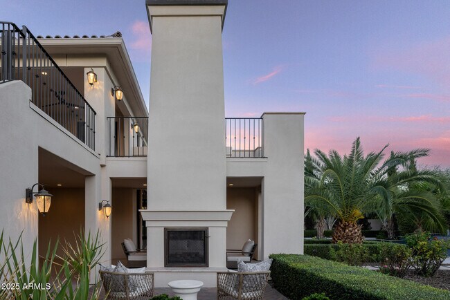 Building Photo - 7730 N Mockingbird Ln