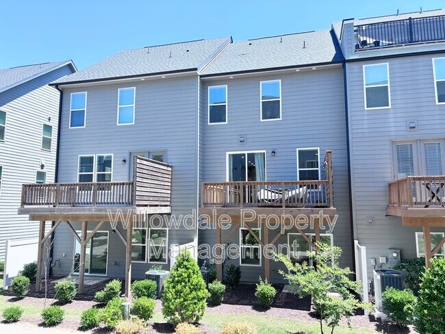Building Photo - 1111 Kiernan Grove Ln