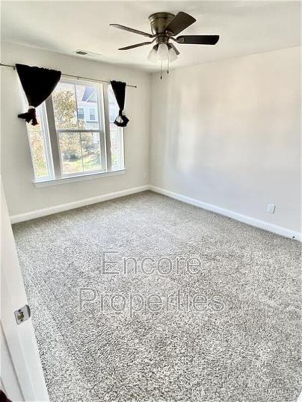 Building Photo - 2057 Aventon Ln