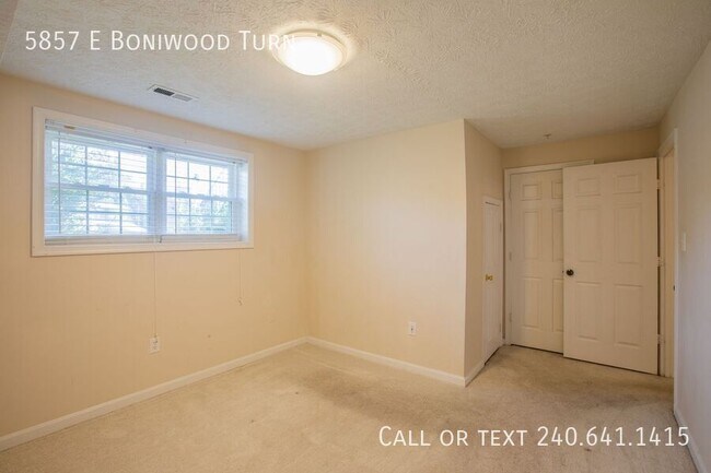 Building Photo - 5857 E Boniwood Turn