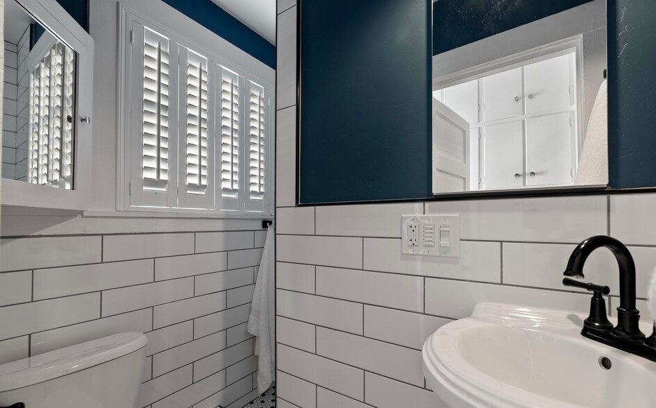 Bath behind Kitchen - 245 E University Blvd