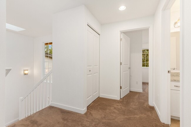 Building Photo - PM-UT-GOL*813-MF