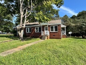 Building Photo - Duplex walking distance to Uptown Shelby, NC