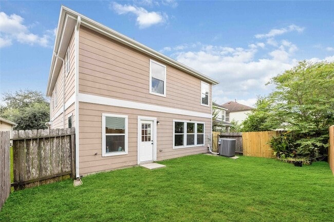 Building Photo - 2623 Skyview Glen Ct