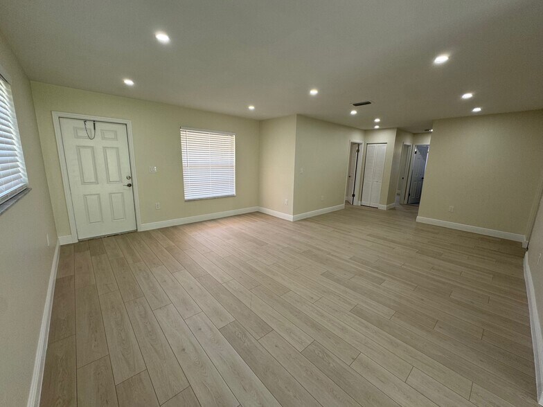 Building Photo - 7335 SW 23rd St