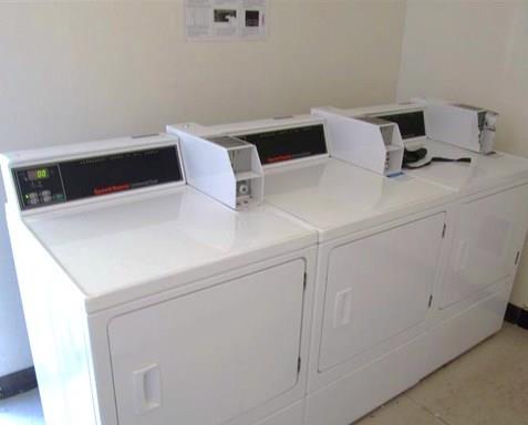 Building Photo - Villa Verdante