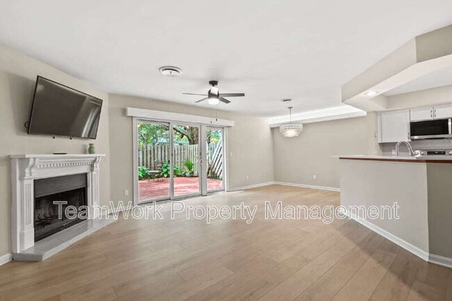 Building Photo - 1163 Monaco Dr