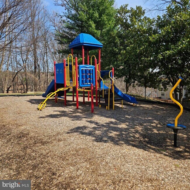 Building Photo - 6600 St Ignatius Dr